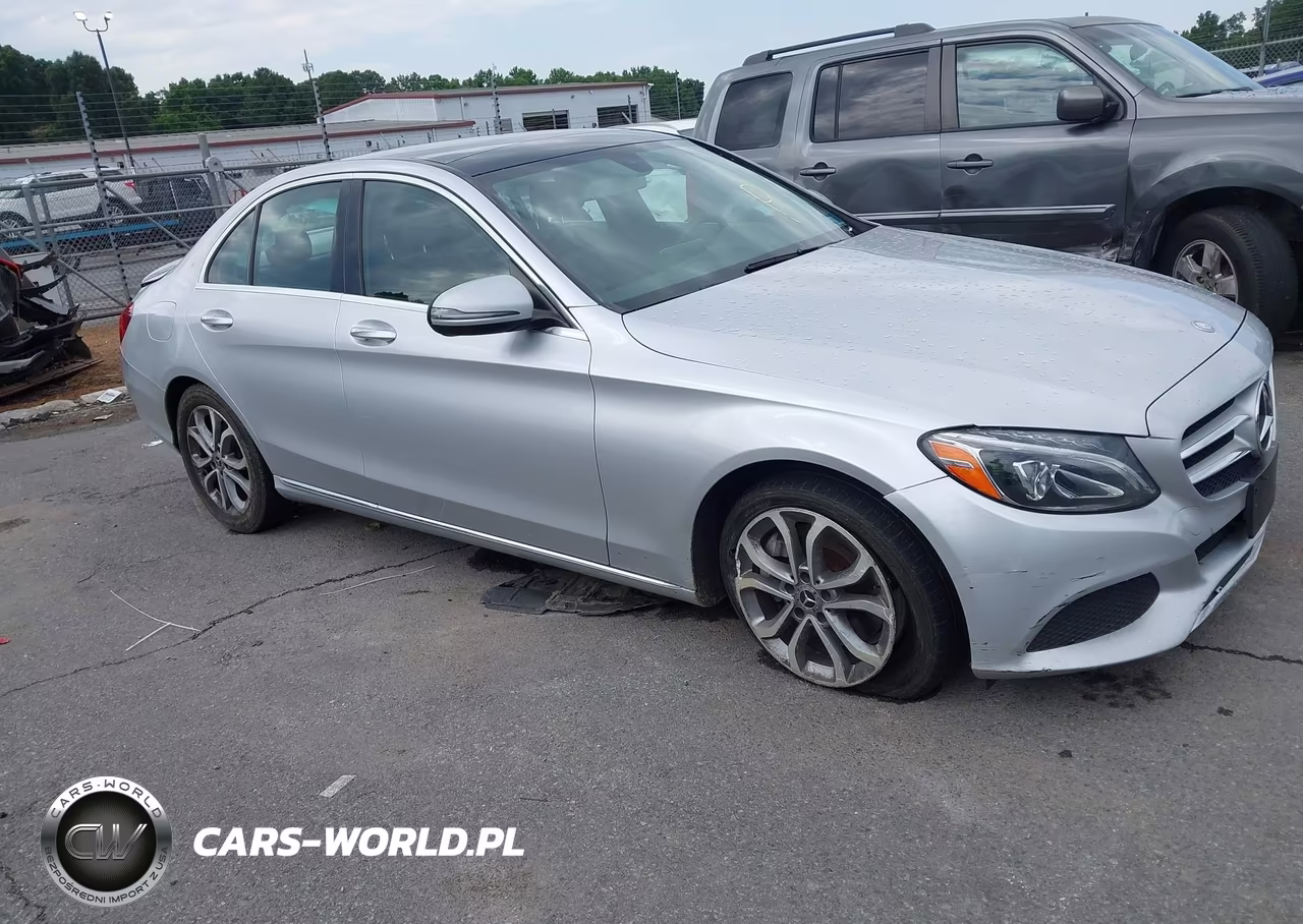 2017 Mercedes-Benz C 300 4Matic – zdjęcie 1 z 16