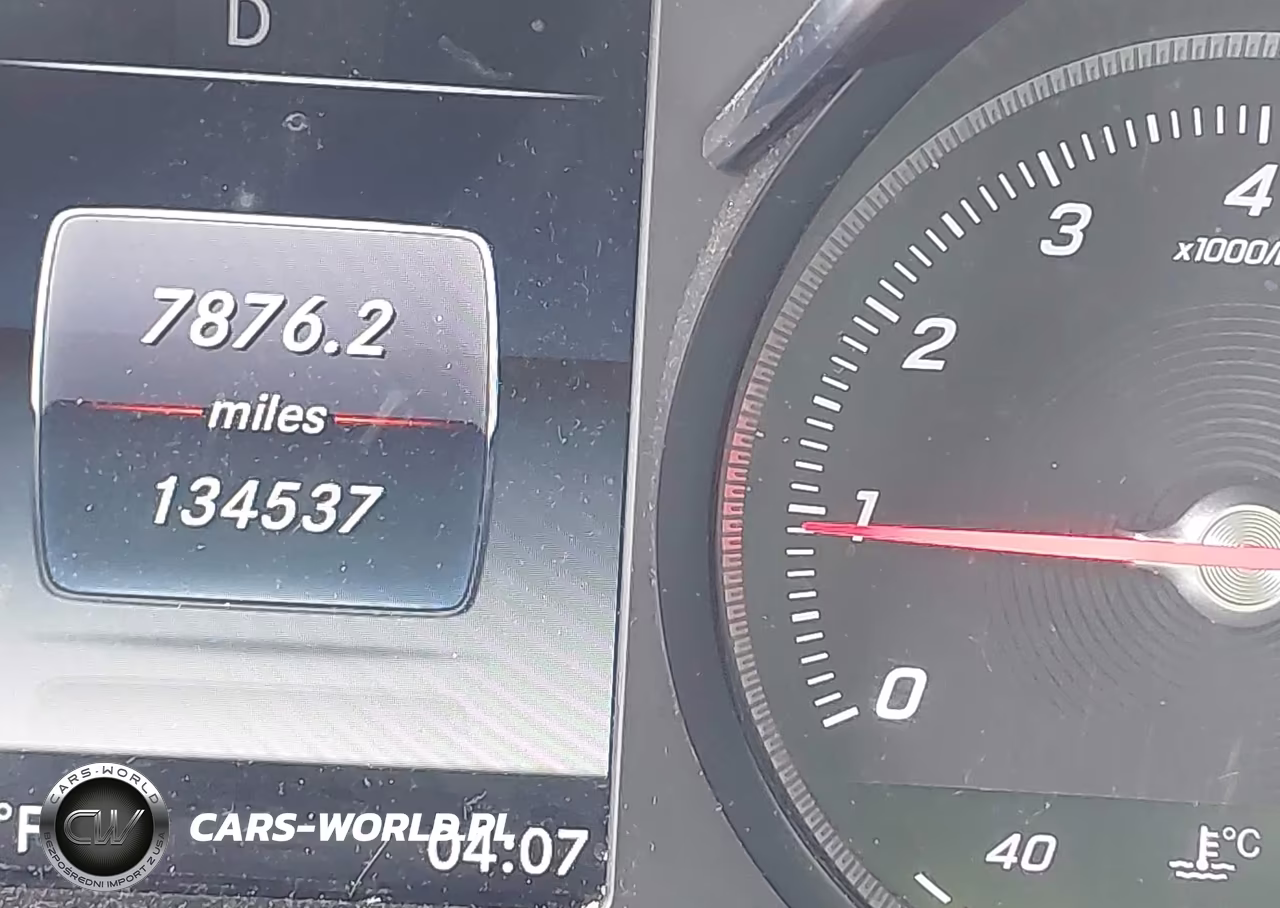 2017 Mercedes-Benz C 300 4Matic VIN:55SWF4KB8HU213840 - 15