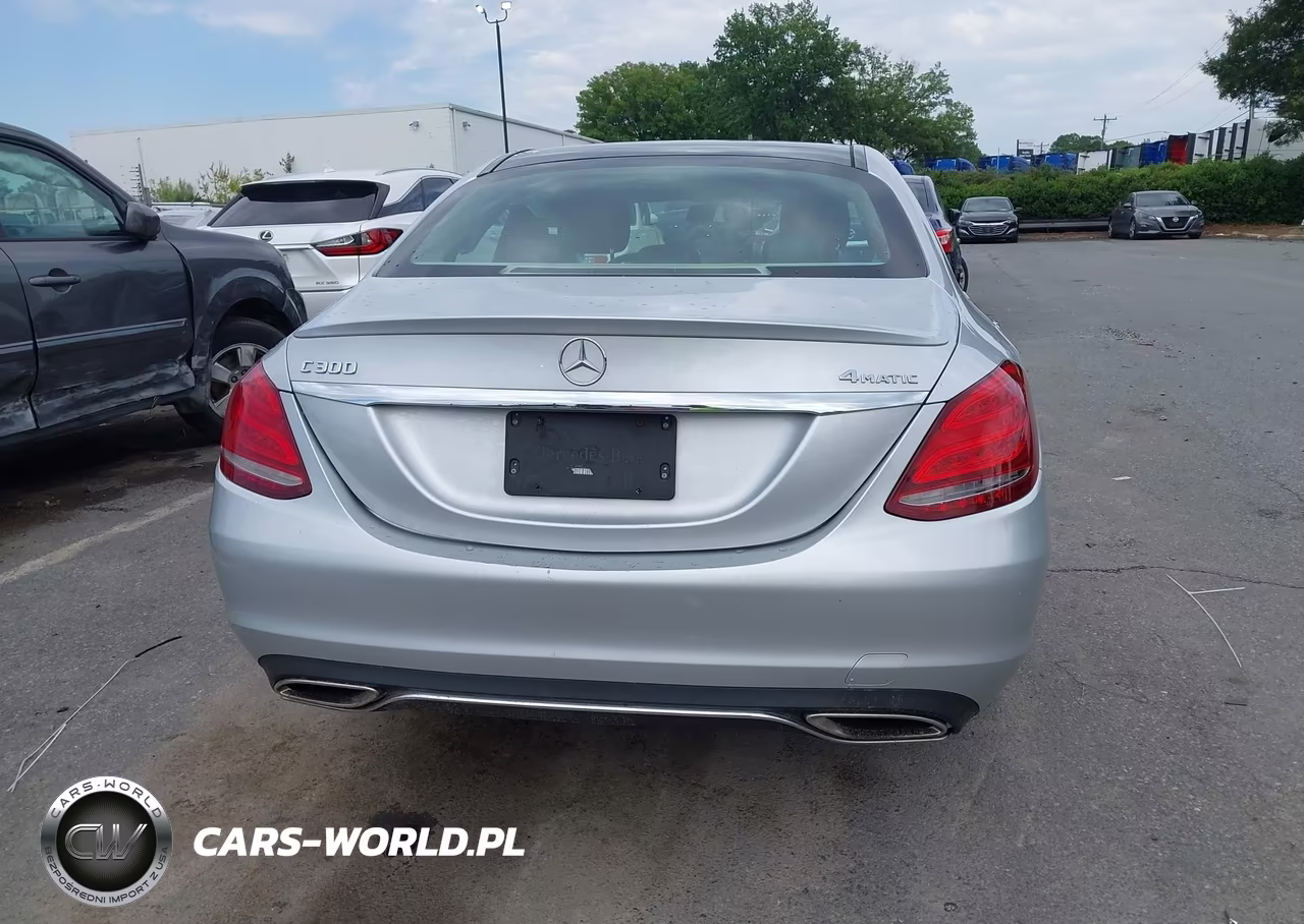 2017 Mercedes-Benz C 300 4Matic VIN:55SWF4KB8HU213840 - 16
