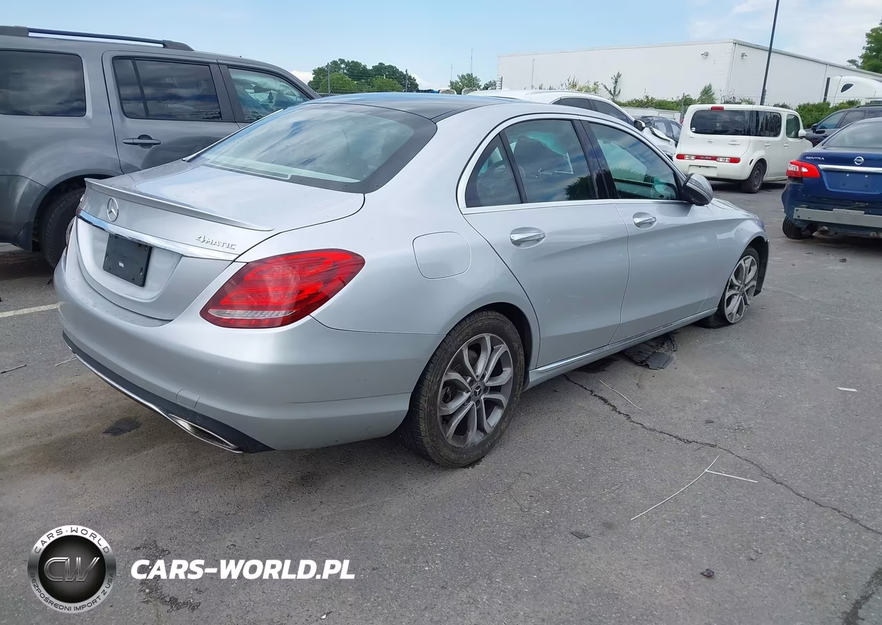 2017 Mercedes-Benz C 300 4Matic VIN:55SWF4KB8HU213840 - 4