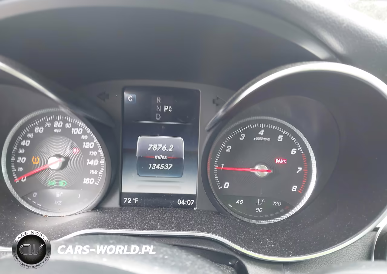 2017 Mercedes-Benz C 300 4Matic VIN:55SWF4KB8HU213840 - 7