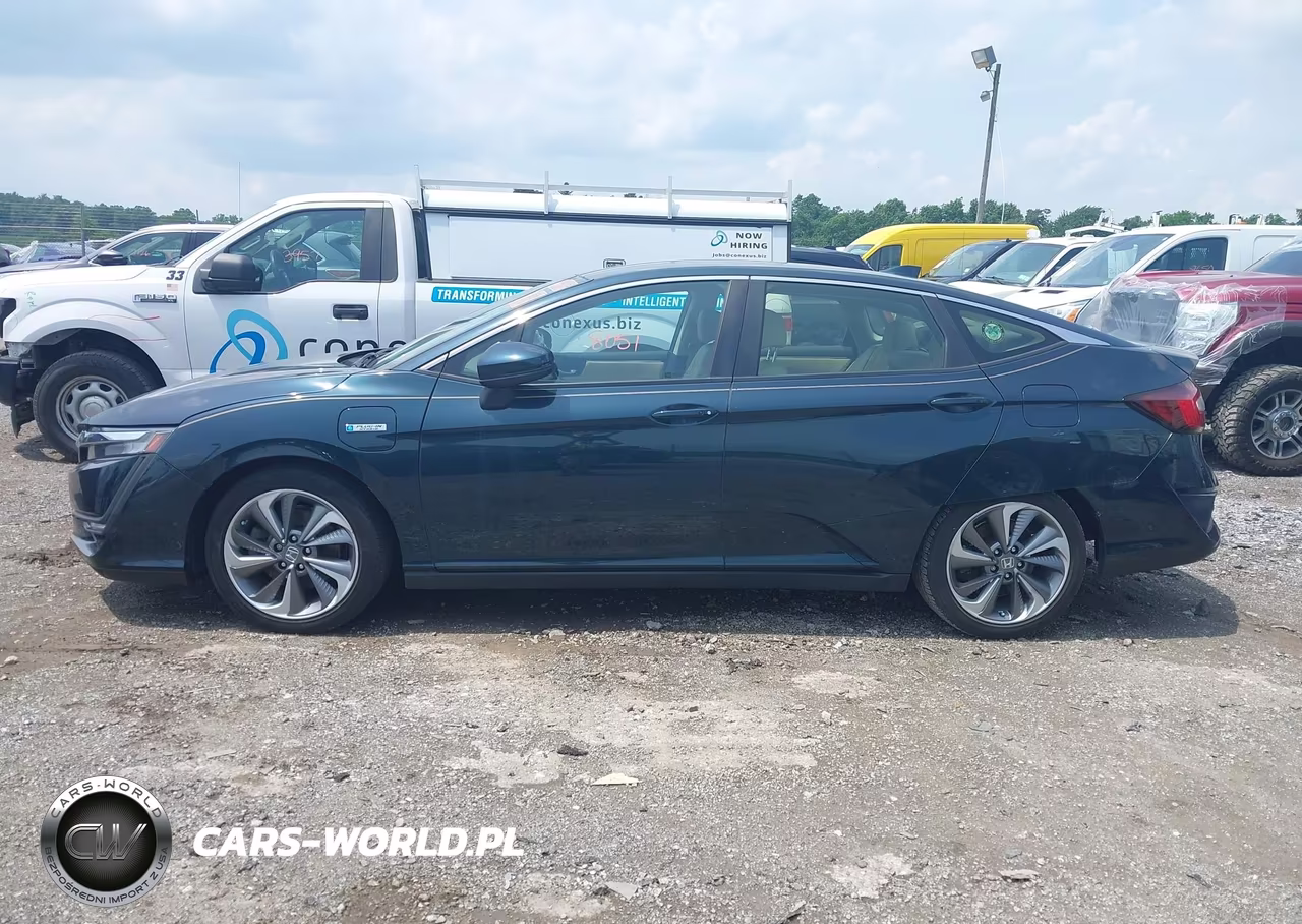 2018 Honda Clarity Plug-In Hybrid Touring VIN:JHMZC5F36JC002525 - 14