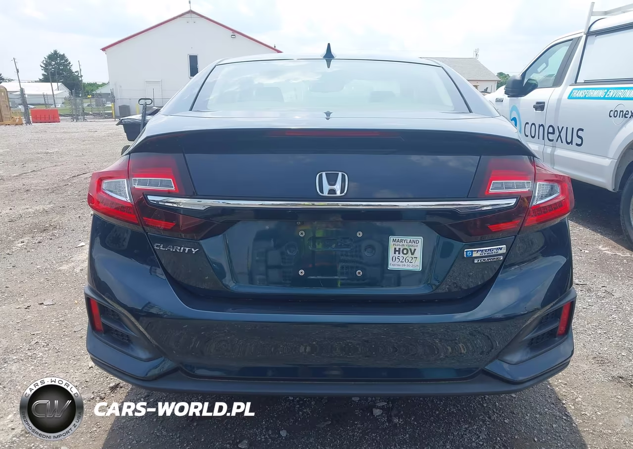 2018 Honda Clarity Plug-In Hybrid Touring VIN:JHMZC5F36JC002525 - 16