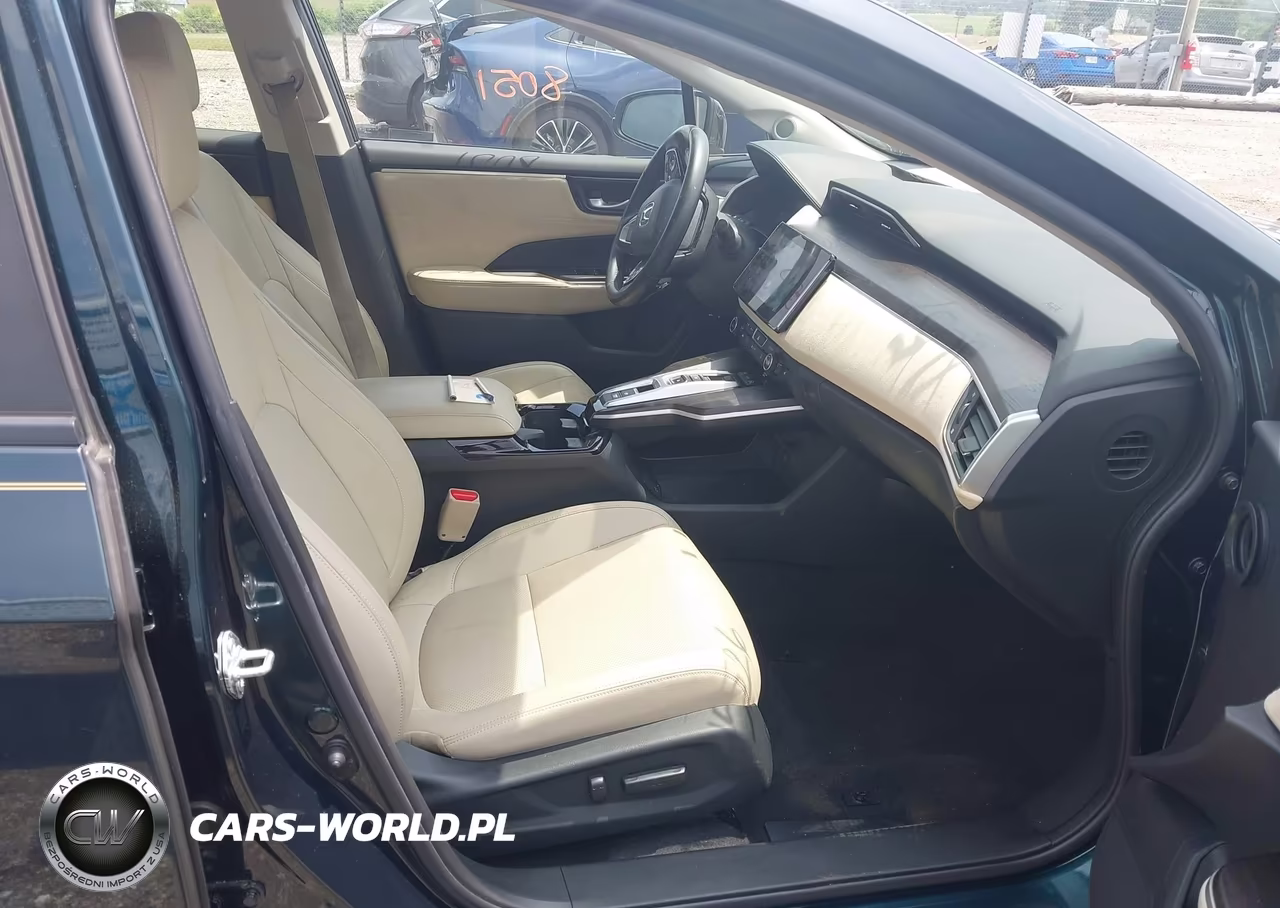 2018 Honda Clarity Plug-In Hybrid Touring VIN:JHMZC5F36JC002525 - 5