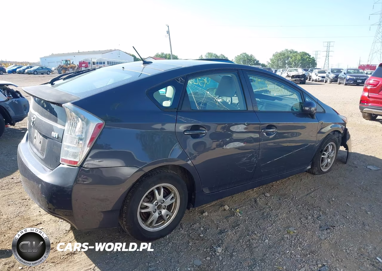 2011 Toyota Prius Three VIN:JTDKN3DU9B0250221 - 4