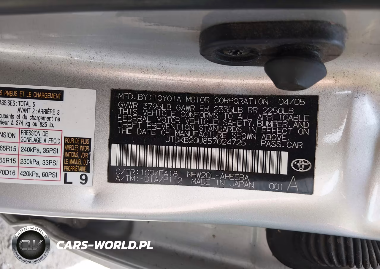 2005 Toyota Prius VIN:JTDKB20U857024725 - 9
