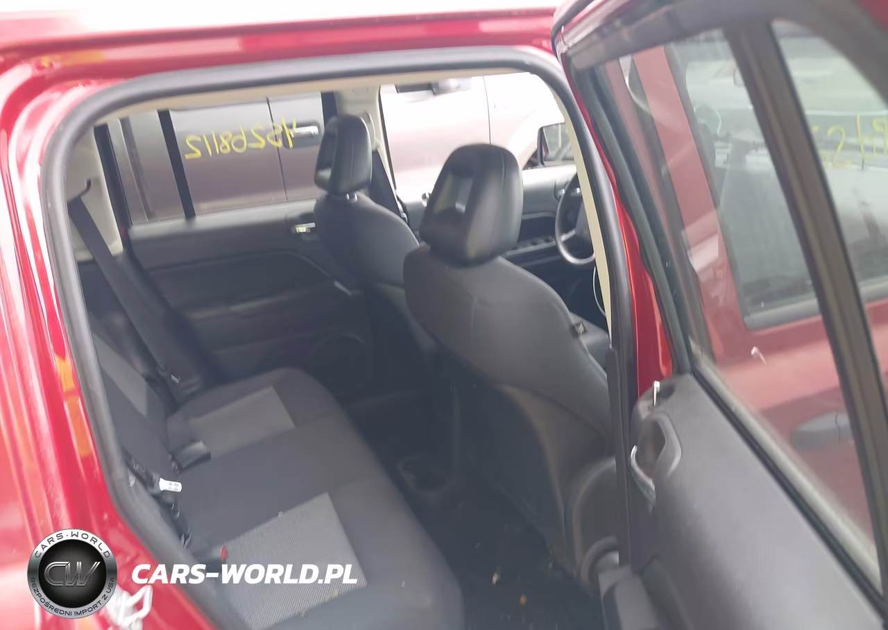 2009 Jeep Patriot Sport VIN:1J4FF28B59D105157 - 8