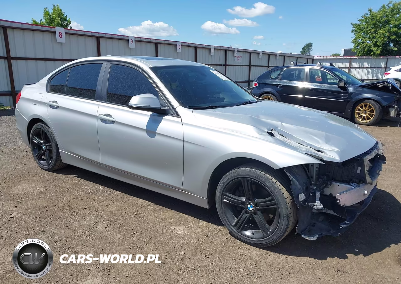 2013 BMW 328I xDrive – zdjęcie 1 z 18