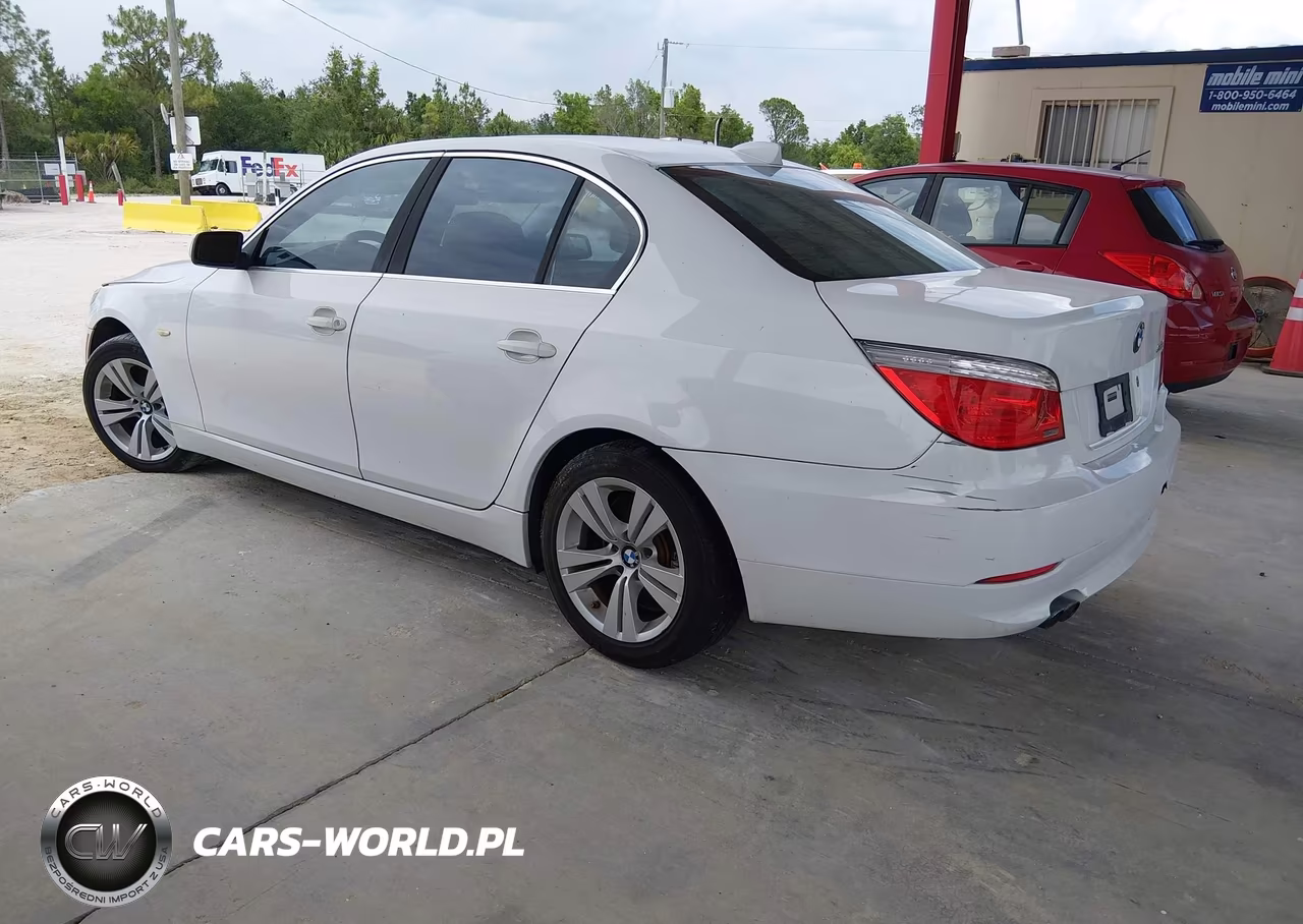 2009 BMW 528I VIN:WBANU53569C118402 - 3