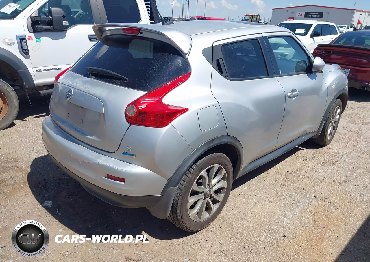 2013 Nissan Juke Sl VIN:JN8AF5MR4DT211333 - 4