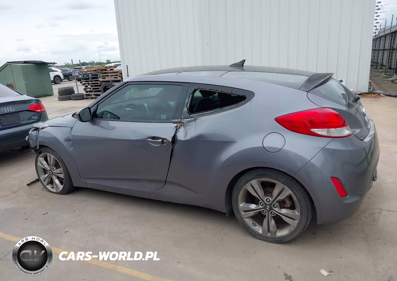 2016 Hyundai Veloster VIN:KMHTC6AD6GU288758 - 12