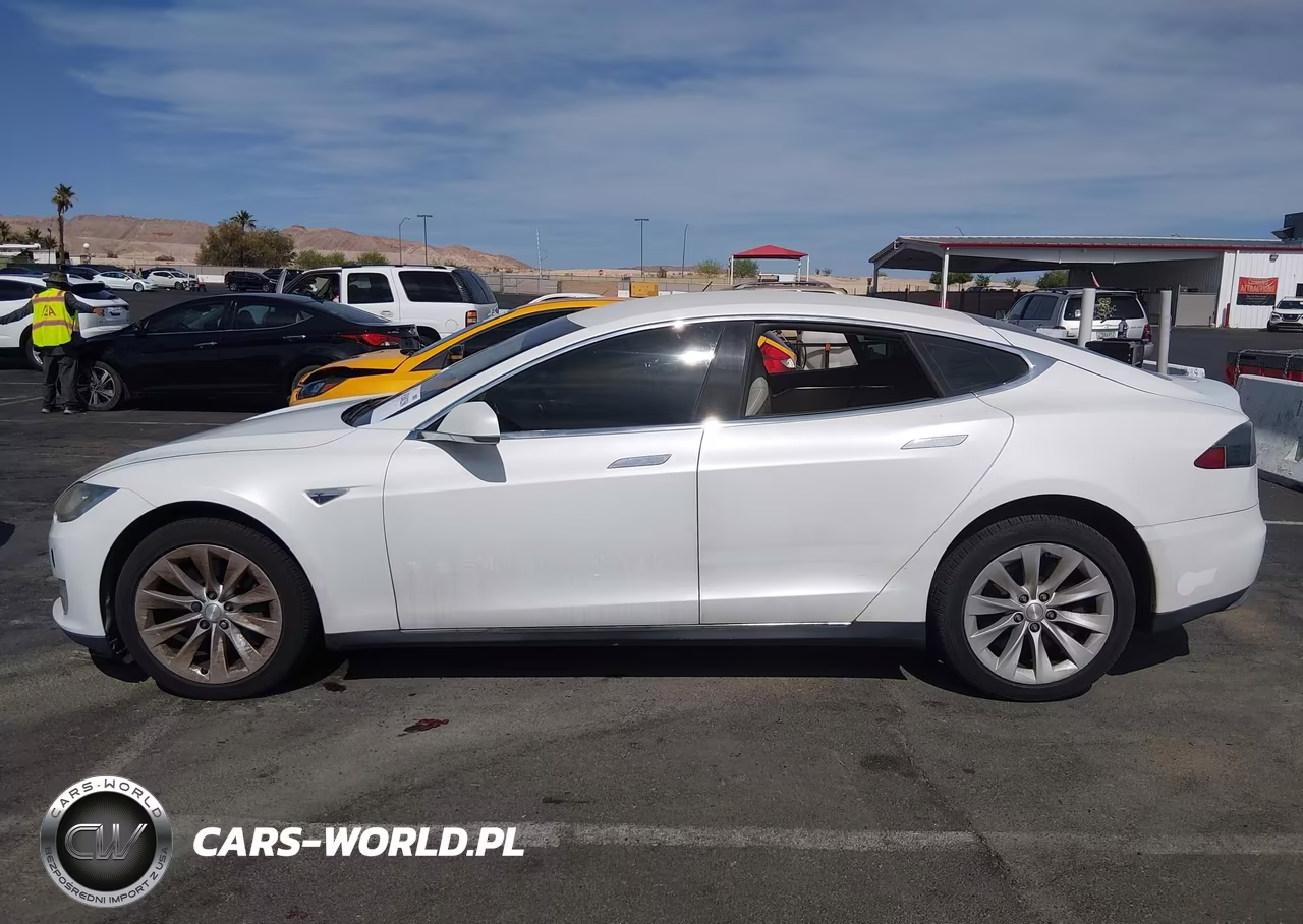 2013 Tesla Model S VIN:5YJSA1CN6DFP20879 - 14