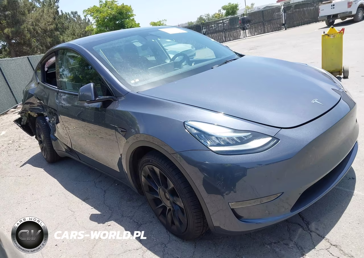 2023 Tesla Model Y Awd-Long Range Dual Motor All-Wheel Drive VIN:7SAYGDEE3PA057217 - 13