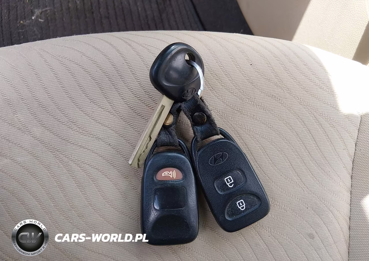 2012 Hyundai Accent Gls VIN:KMHCU4AE0CU184383 - 11