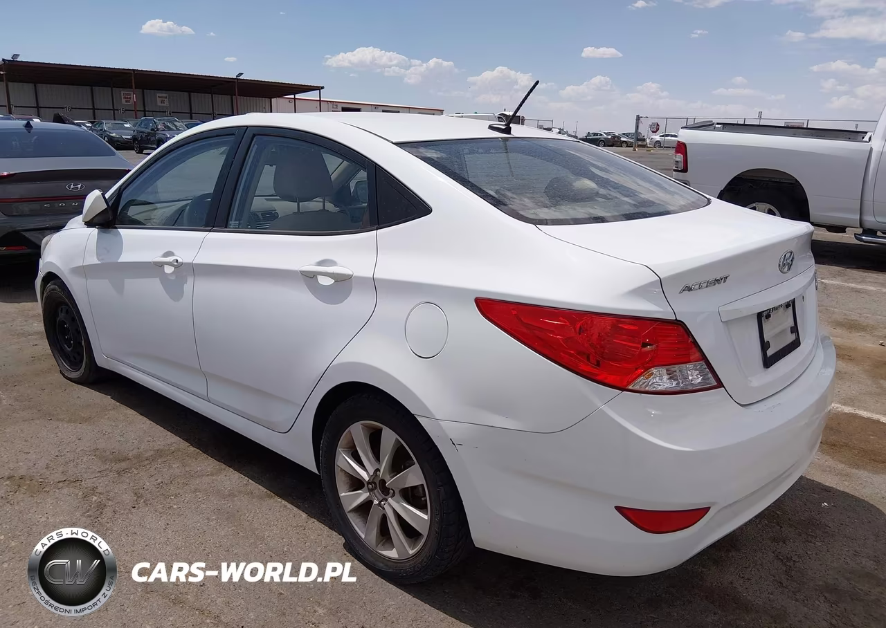 2012 Hyundai Accent Gls VIN:KMHCU4AE0CU184383 - 3