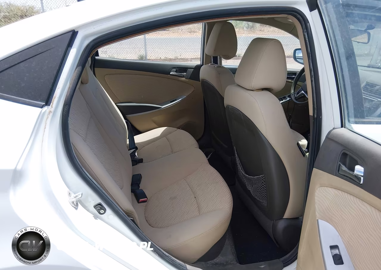2012 Hyundai Accent Gls VIN:KMHCU4AE0CU184383 - 8