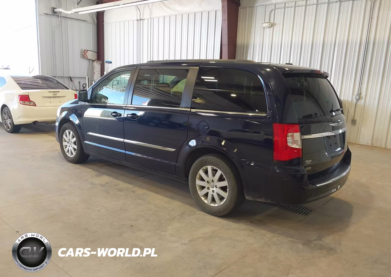 2015 Chrysler Town & Country Touring VIN:2C4RC1BGXFR538525 - 3