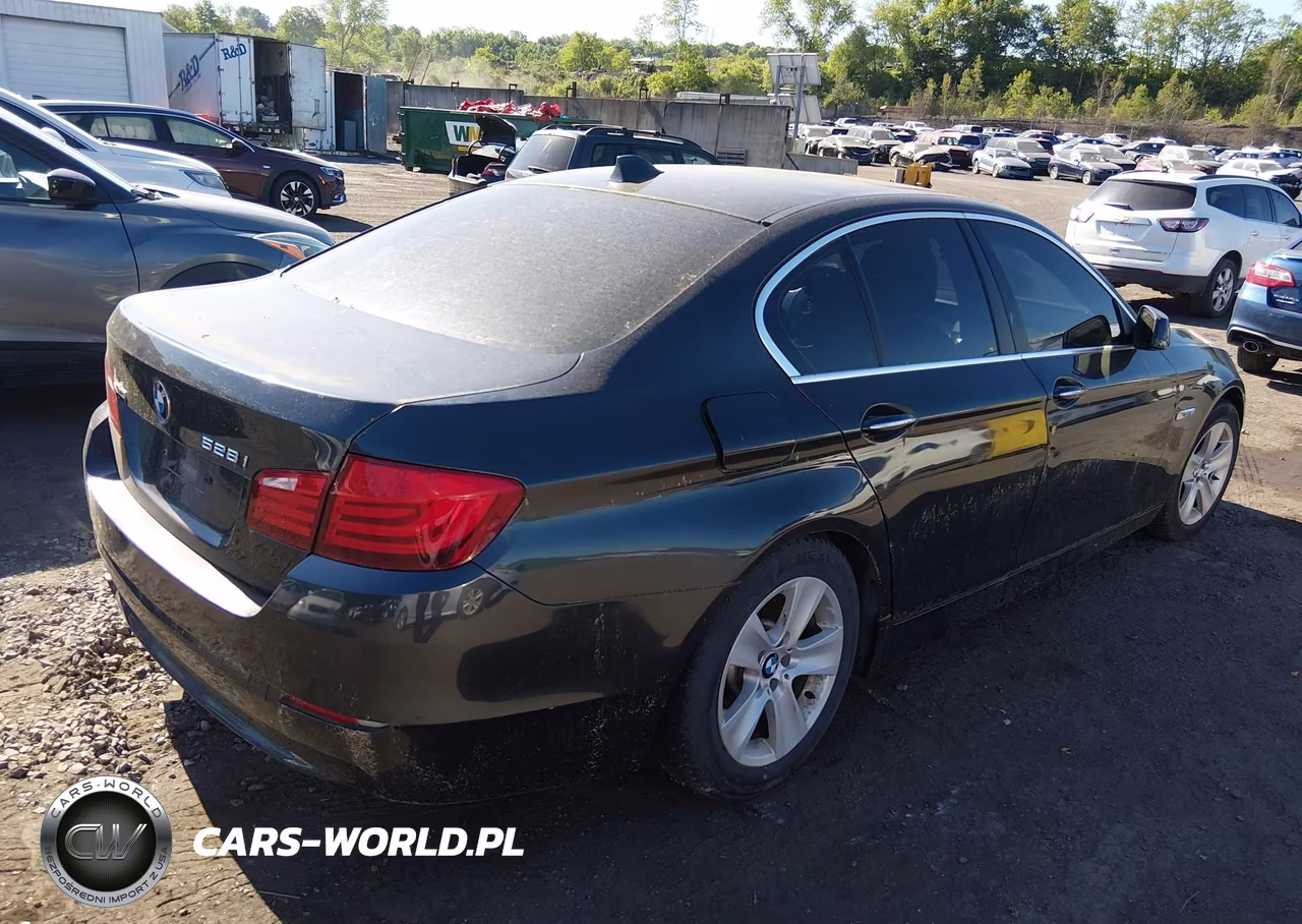 2013 BMW 528I xDrive VIN:WBAXH5C52DDW12787 - 4