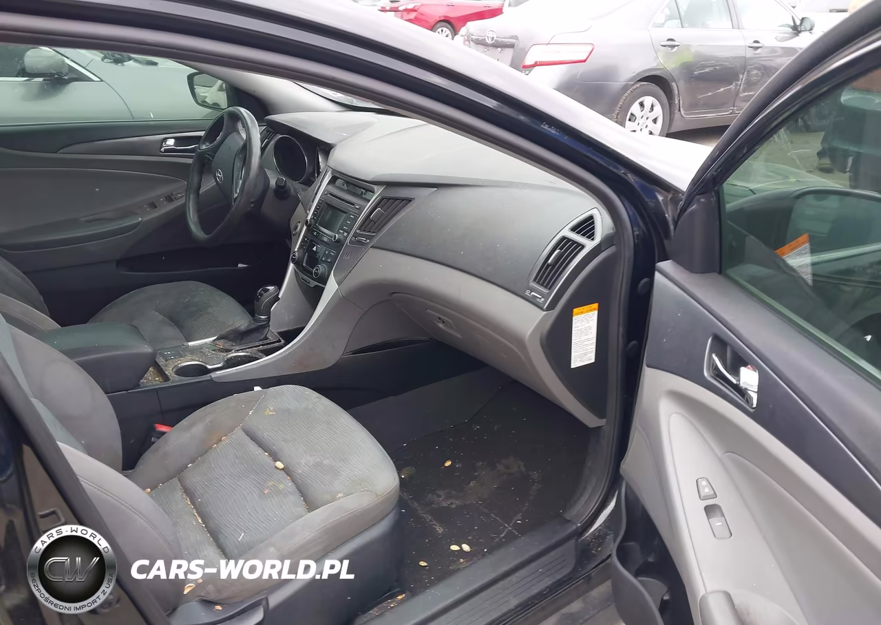 2015 Hyundai Sonata Hybrid VIN:KMHEC4A4XFA138276 - 5