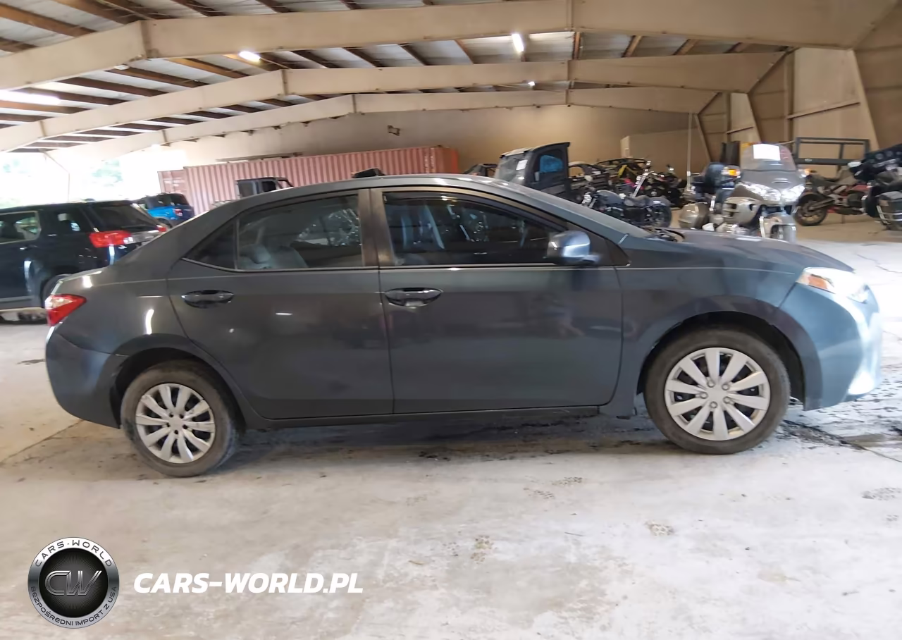 2015 Toyota Corolla Le VIN:5YFBURHE0FP254131 - 13