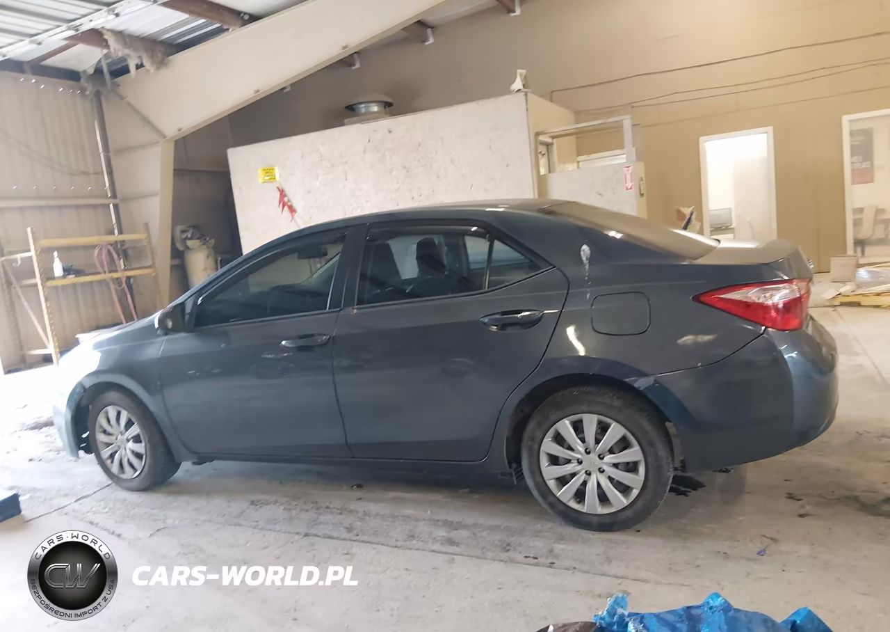 2015 Toyota Corolla Le VIN:5YFBURHE0FP254131 - 14