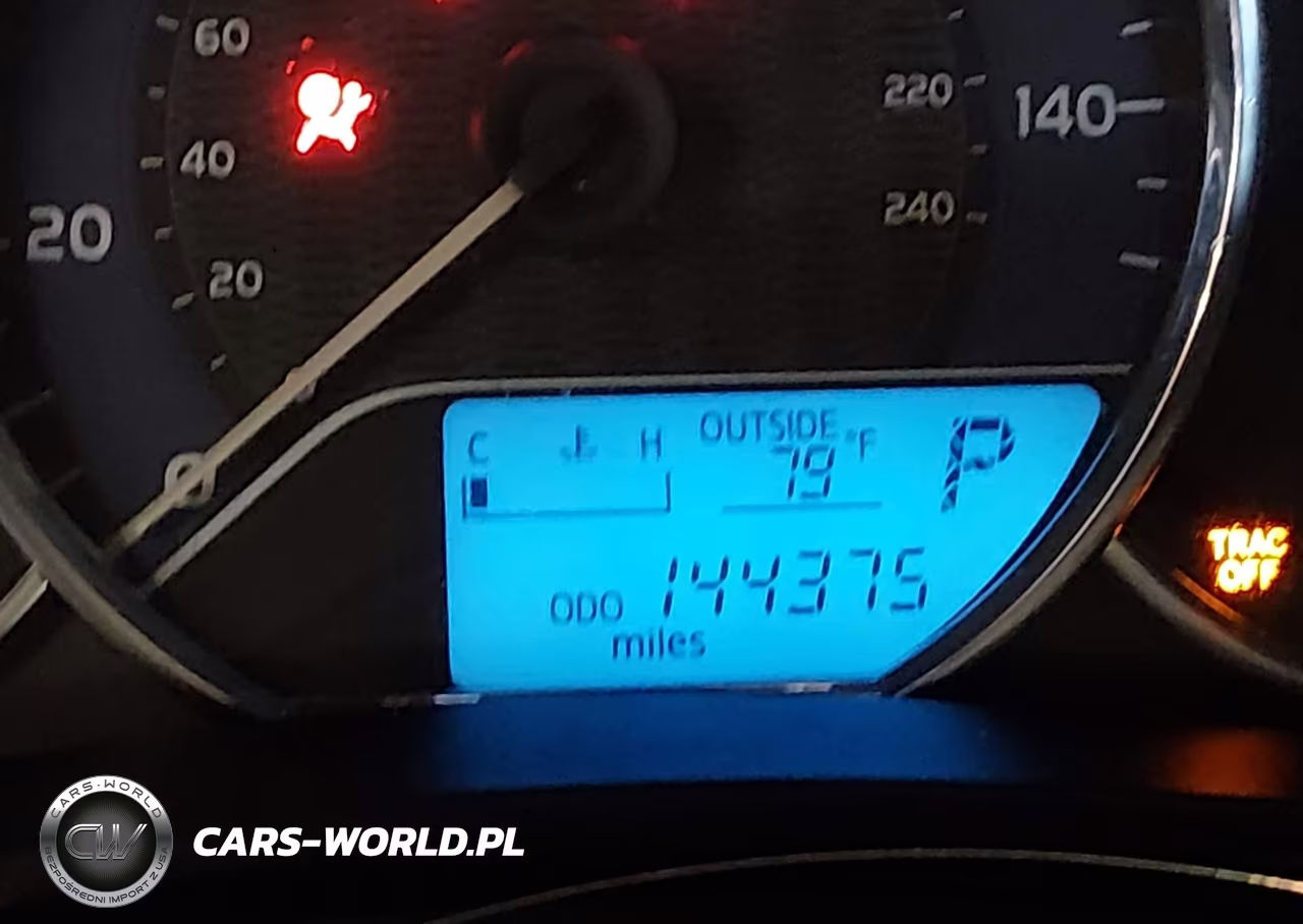2015 Toyota Corolla Le VIN:5YFBURHE0FP254131 - 15