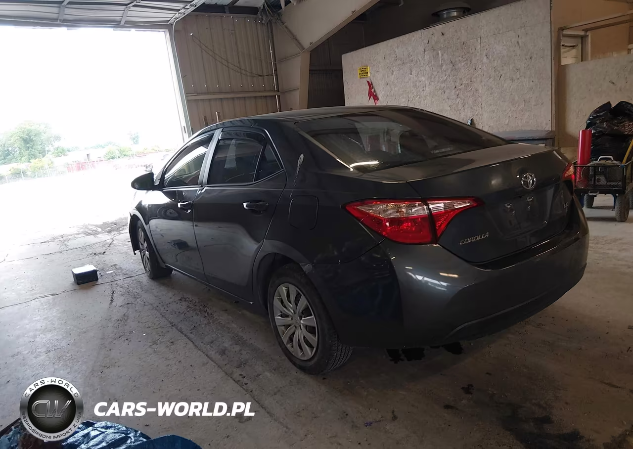 2015 Toyota Corolla Le VIN:5YFBURHE0FP254131 - 3