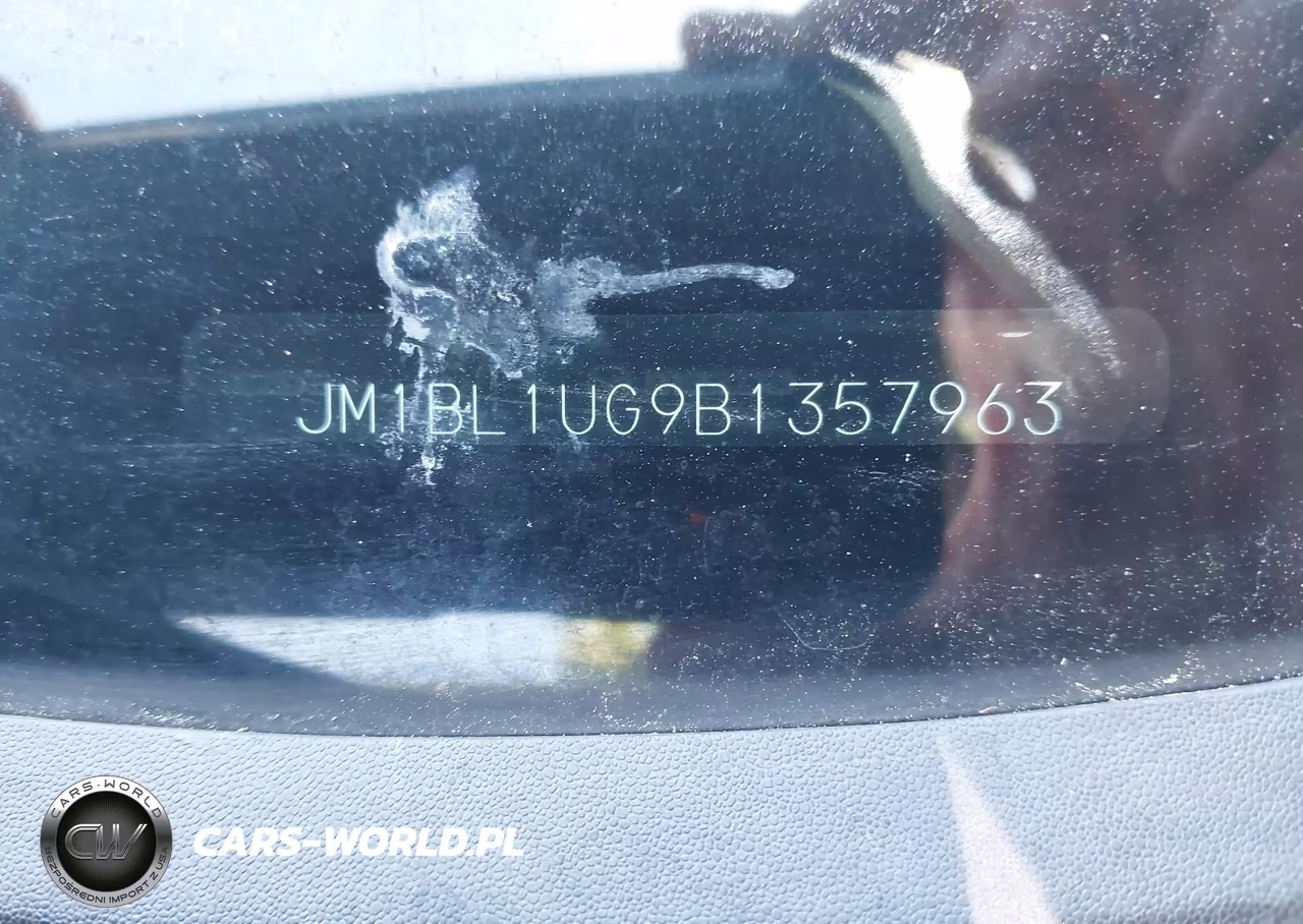 2011 Mazda Mazda3 I Sport VIN:JM1BL1UG9B1357963 - 9