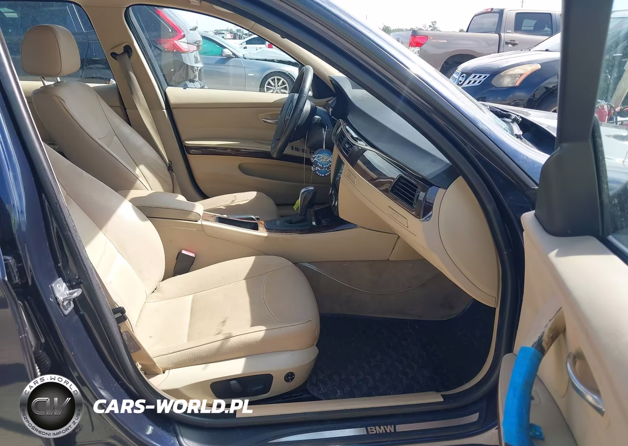 2010 BMW 328I VIN:WBAPH7G52ANM52020 - 5