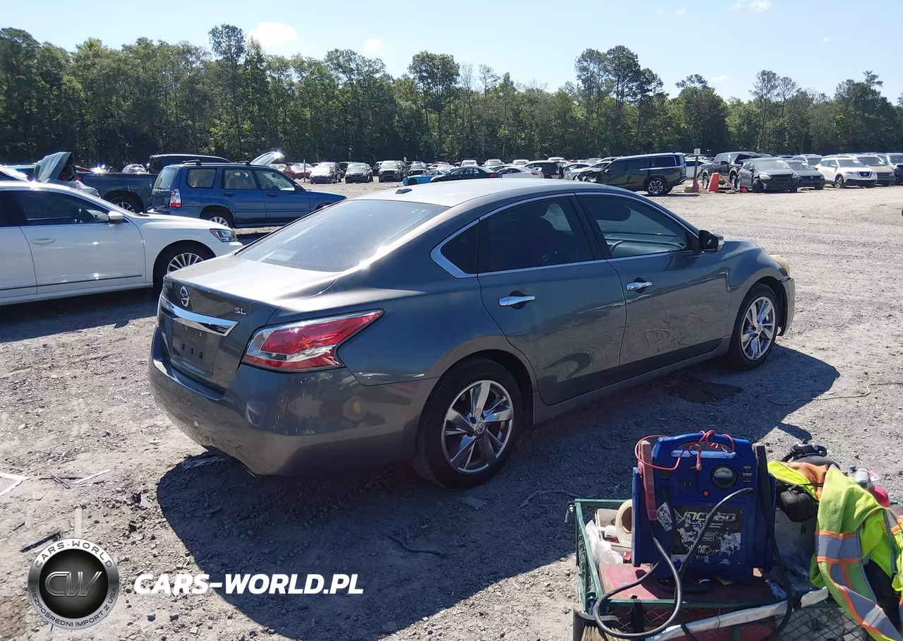 2015 Nissan Altima 2.5-2.5 S-2.5 Sl-2.5 Sv VIN:1N4AL3AP9FN349135 - 4
