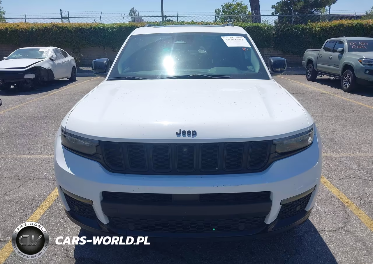 2023 Jeep Grand Cherokee L Limited 4X4 VIN:1C4RJKBG4P8865284 - 13