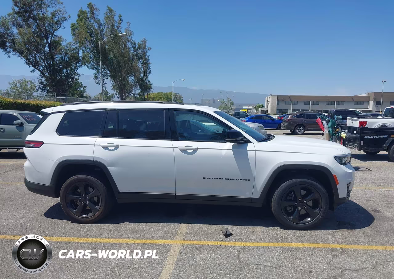 2023 Jeep Grand Cherokee L Limited 4X4 VIN:1C4RJKBG4P8865284 - 14