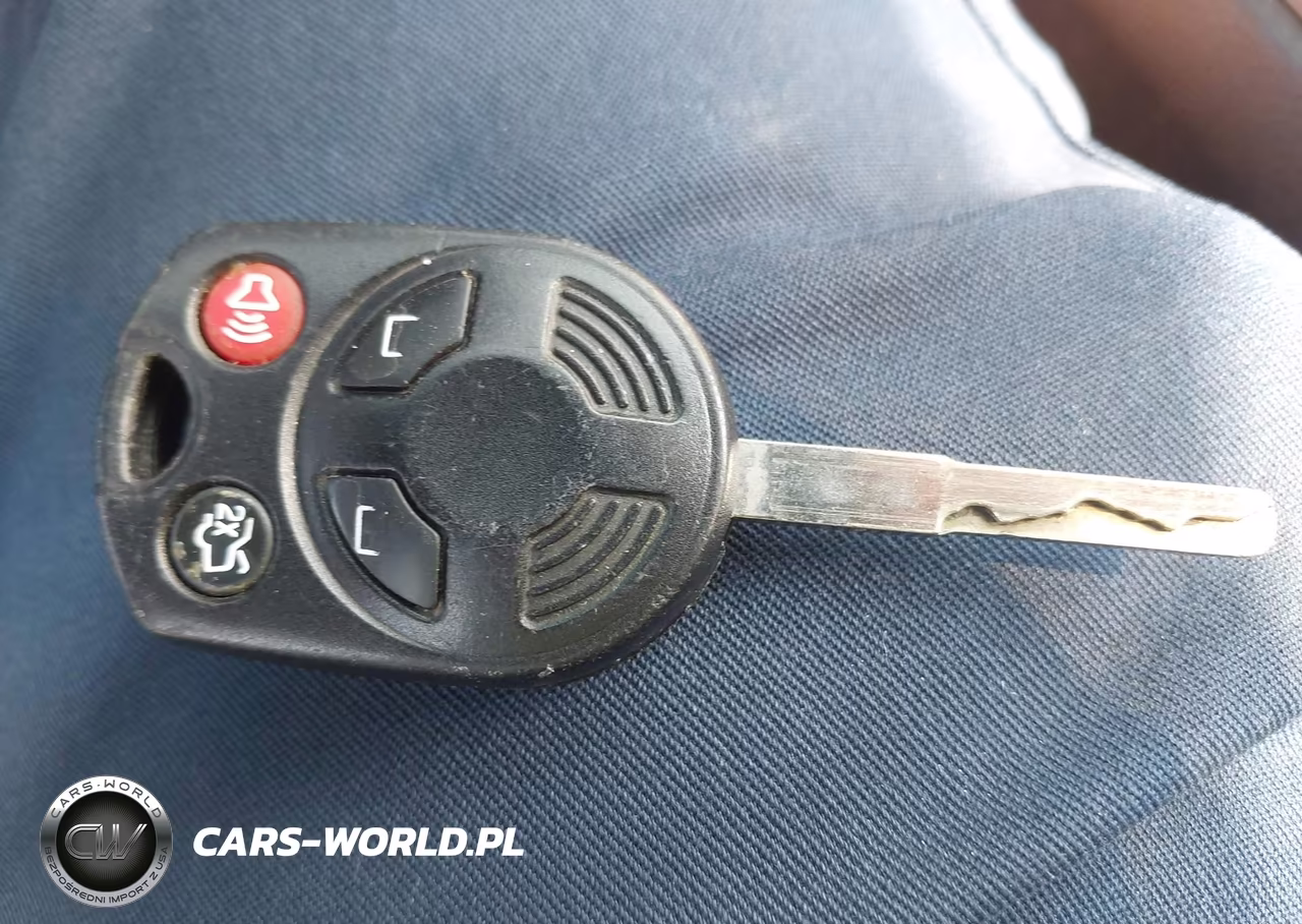2018 Ford Focus Se VIN:1FADP3F22JL201928 - 11