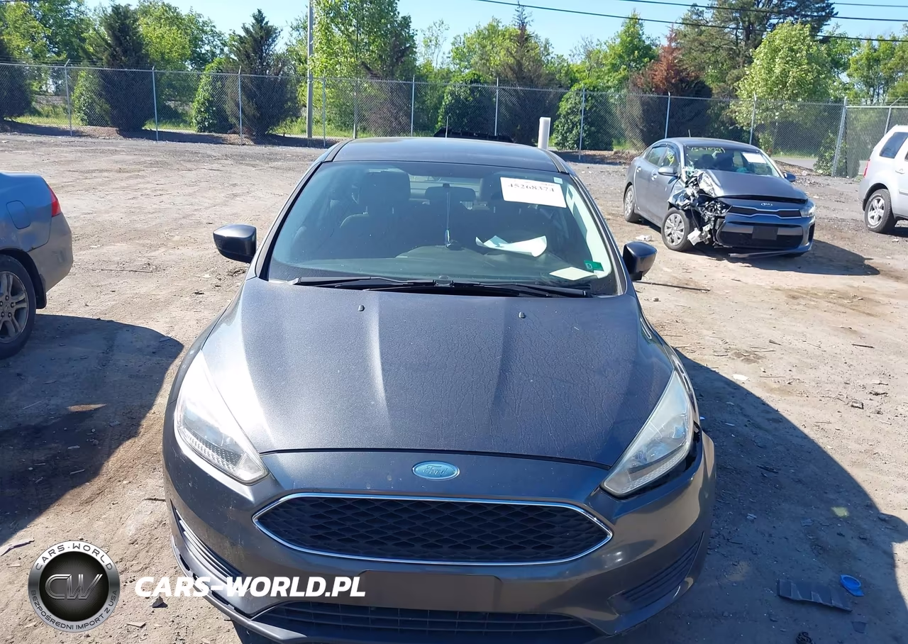 2018 Ford Focus Se VIN:1FADP3F22JL201928 - 12