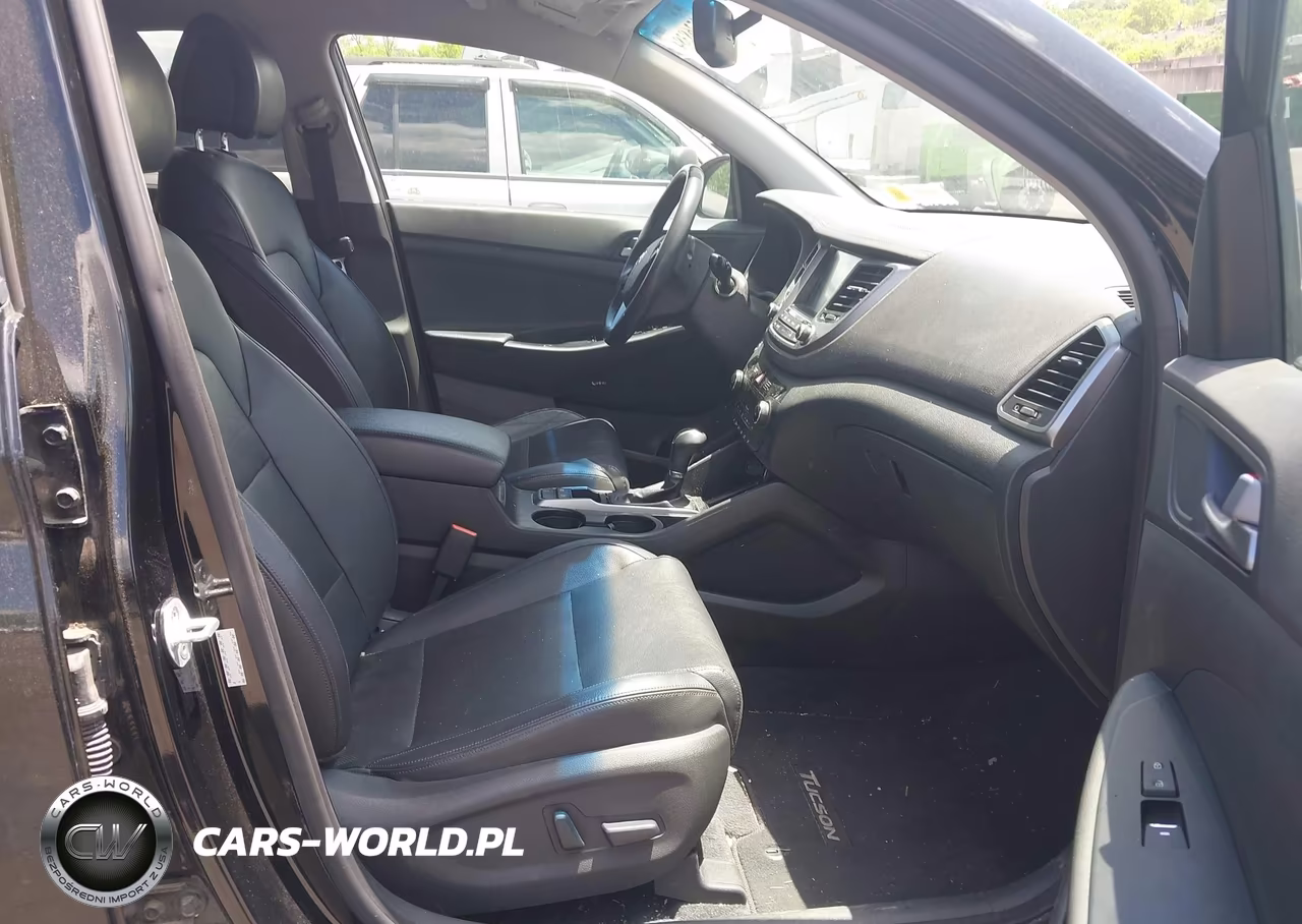 2017 Hyundai Tucson Limited VIN:KM8J3CA23HU303402 - 5