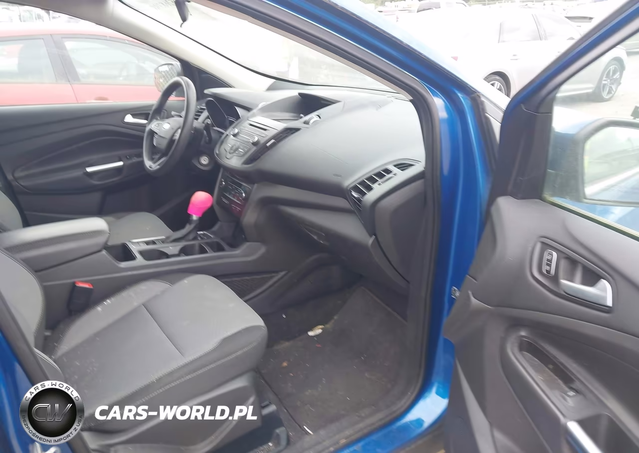2017 Ford Escape Se VIN:1FMCU9GD4HUB45637 - 5
