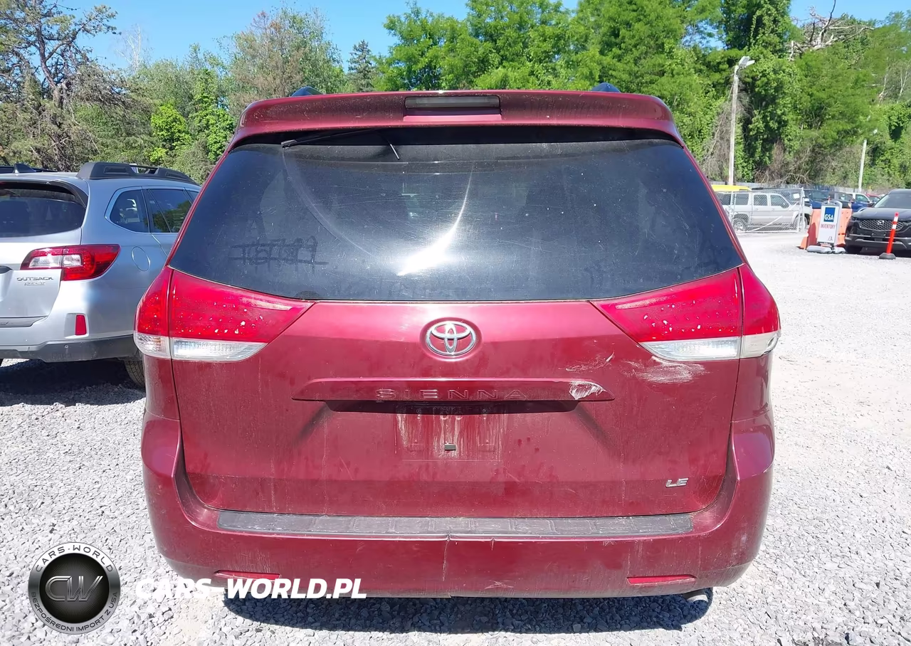 2014 Toyota Sienna Le V6 8 Passenger VIN:5TDKK3DC5ES480744 - 16