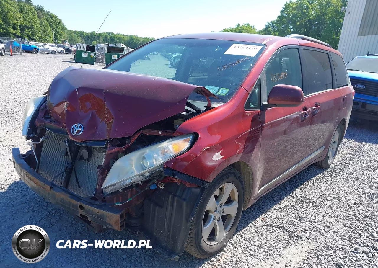 2014 Toyota Sienna Le V6 8 Passenger VIN:5TDKK3DC5ES480744 - 2