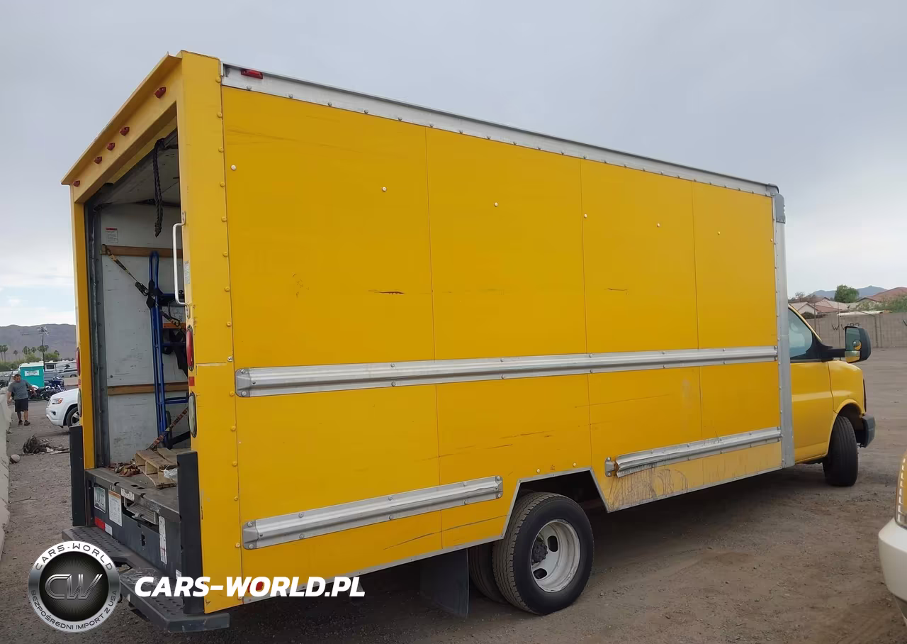 2012 GMC Savana Cutaway Work Van VIN:1GD374CG3C1902838 - 4