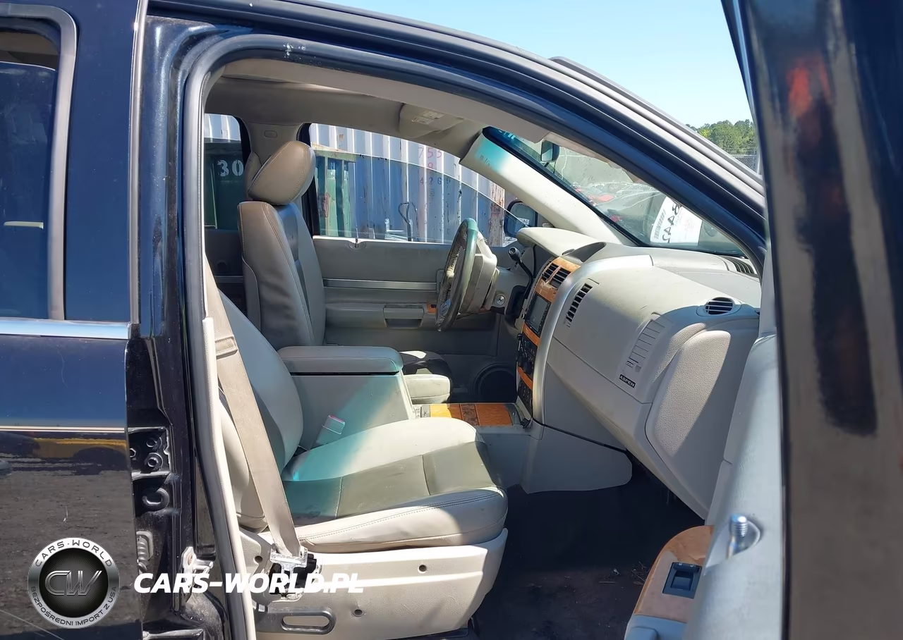 2008 Chrysler Aspen Limited VIN:1A8HX58278F120512 - 5