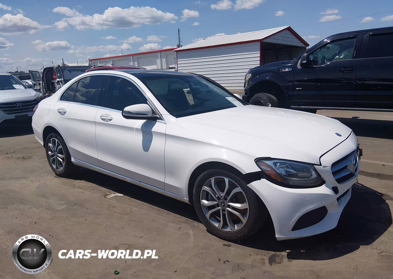 2017 Mercedes-Benz C 300 4Matic – zdjęcie 1 z 16