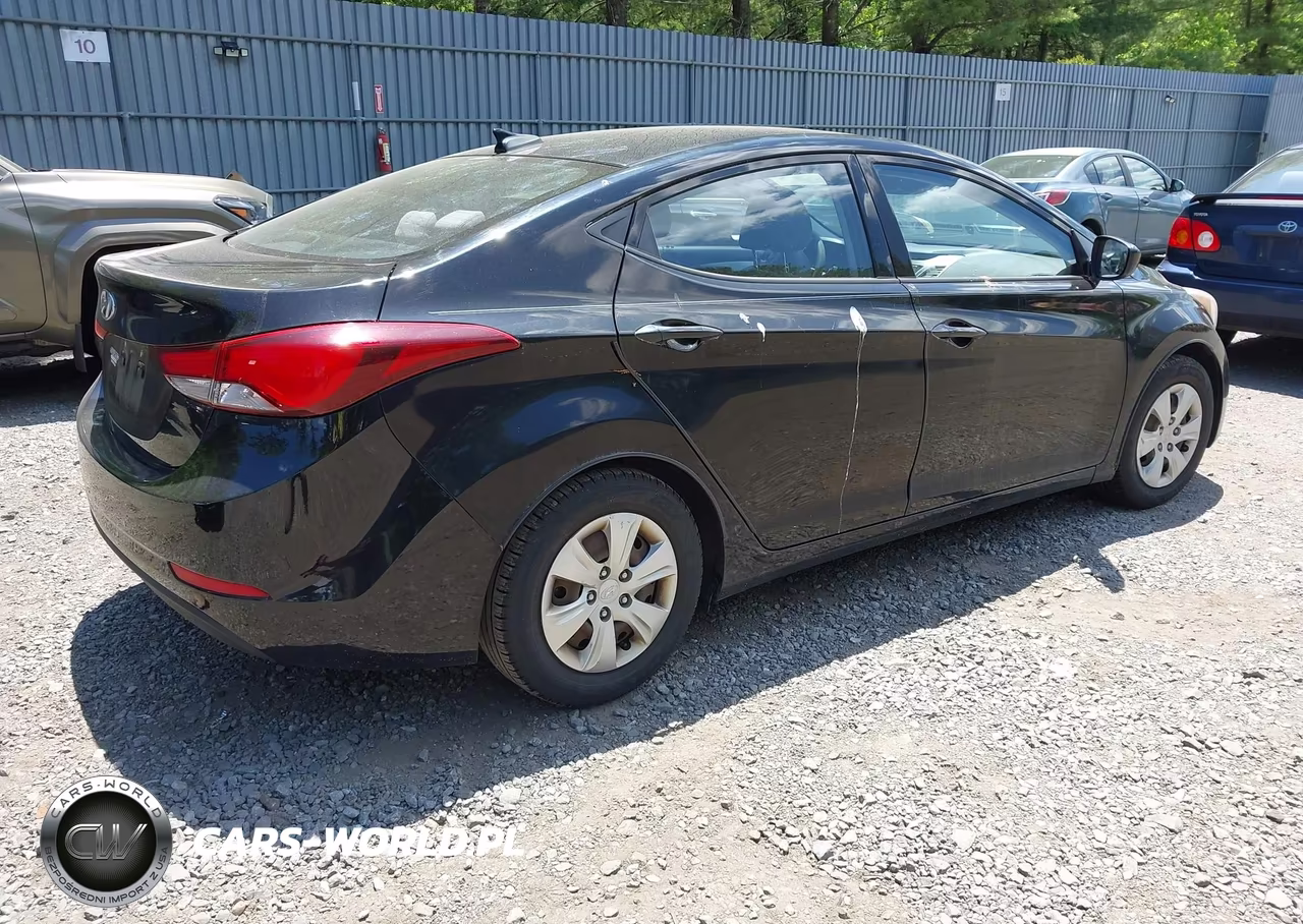 2016 Hyundai Elantra Se VIN:KMHDH4AE9GU576034 - 4