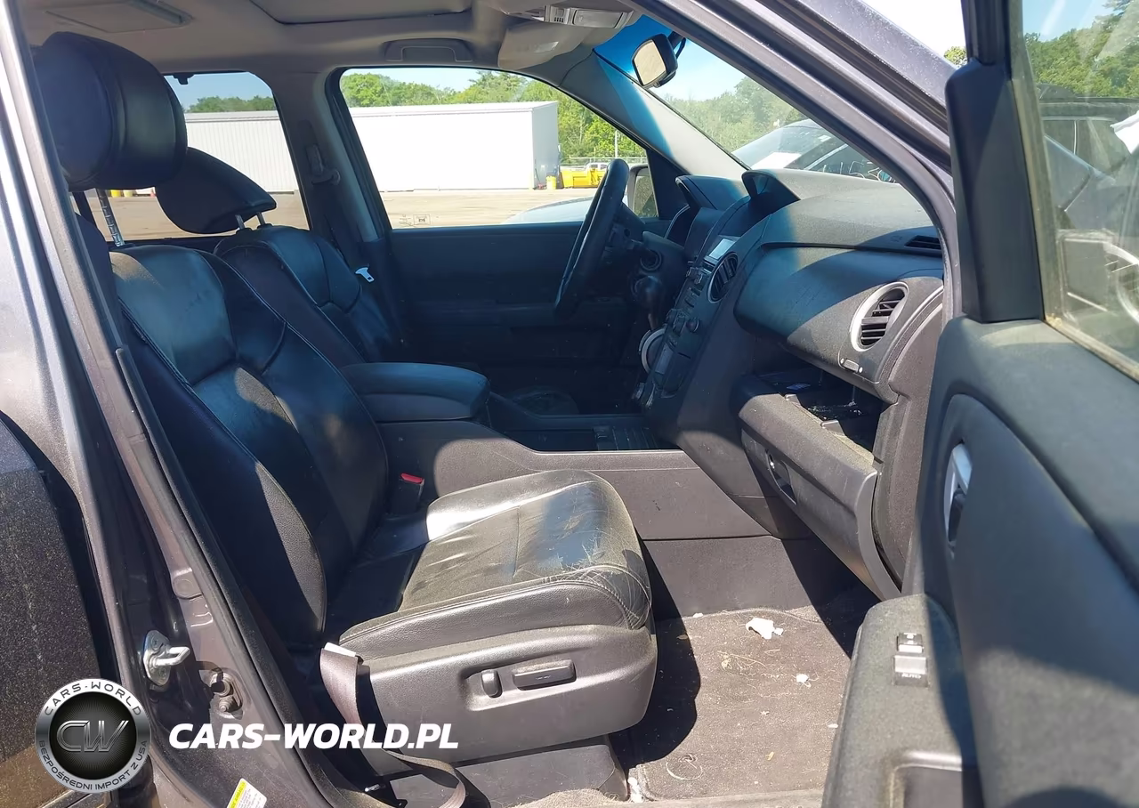 2012 Honda Pilot Touring VIN:5FNYF4H91CB079597 - 5