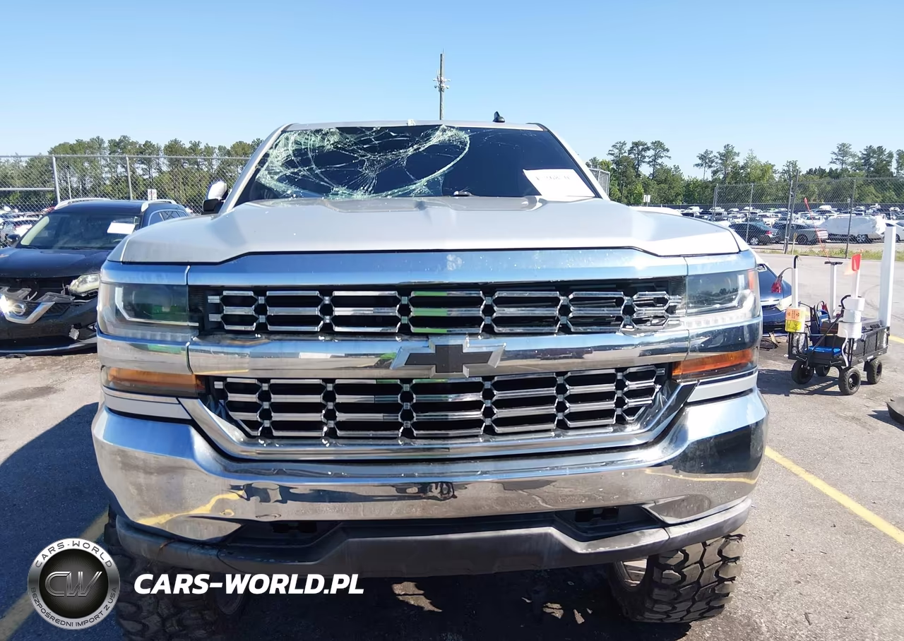 2018 Chevrolet Silverado 1500 1Lt VIN:1GCRCREC7JZ173887 - 11