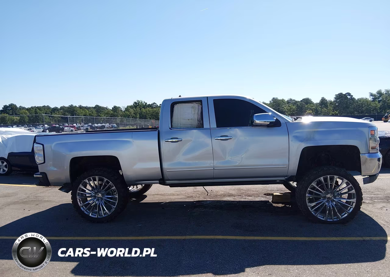 2018 Chevrolet Silverado 1500 1Lt VIN:1GCRCREC7JZ173887 - 12