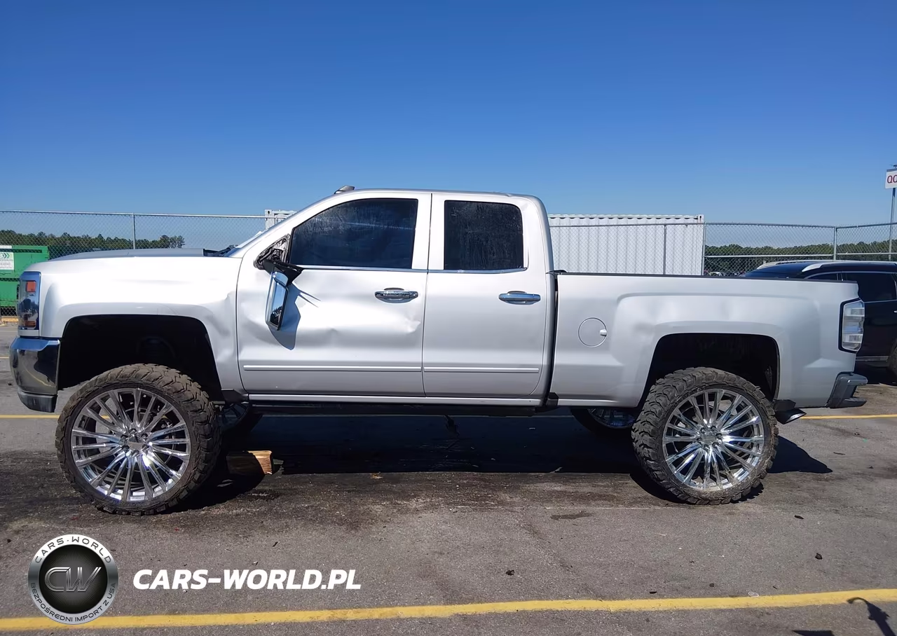 2018 Chevrolet Silverado 1500 1Lt VIN:1GCRCREC7JZ173887 - 13