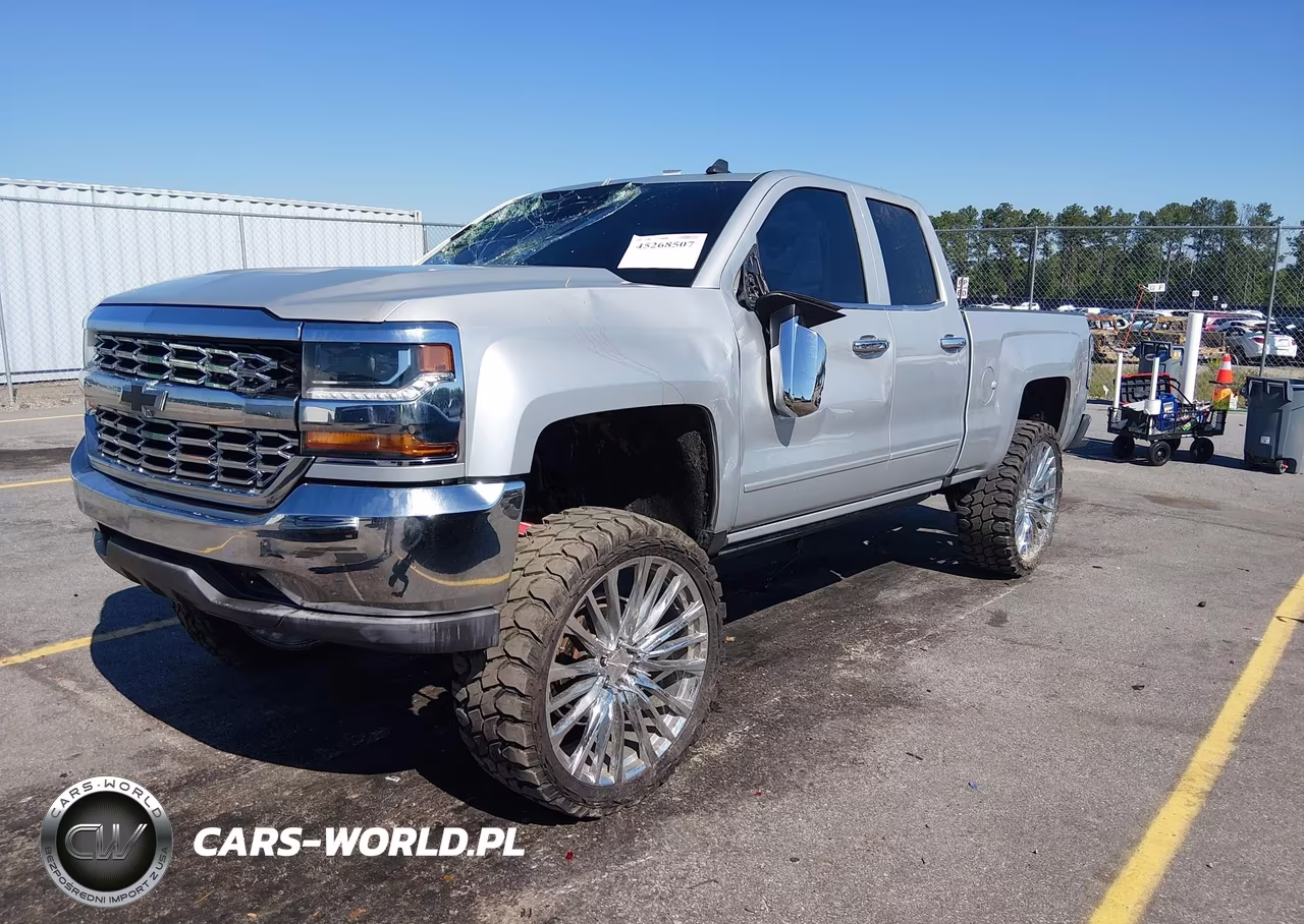 2018 Chevrolet Silverado 1500 1Lt VIN:1GCRCREC7JZ173887 - 2