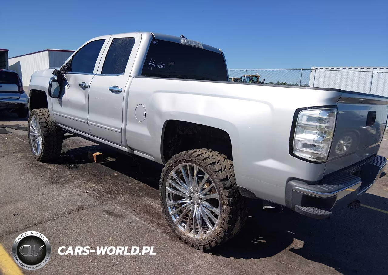2018 Chevrolet Silverado 1500 1Lt VIN:1GCRCREC7JZ173887 - 3