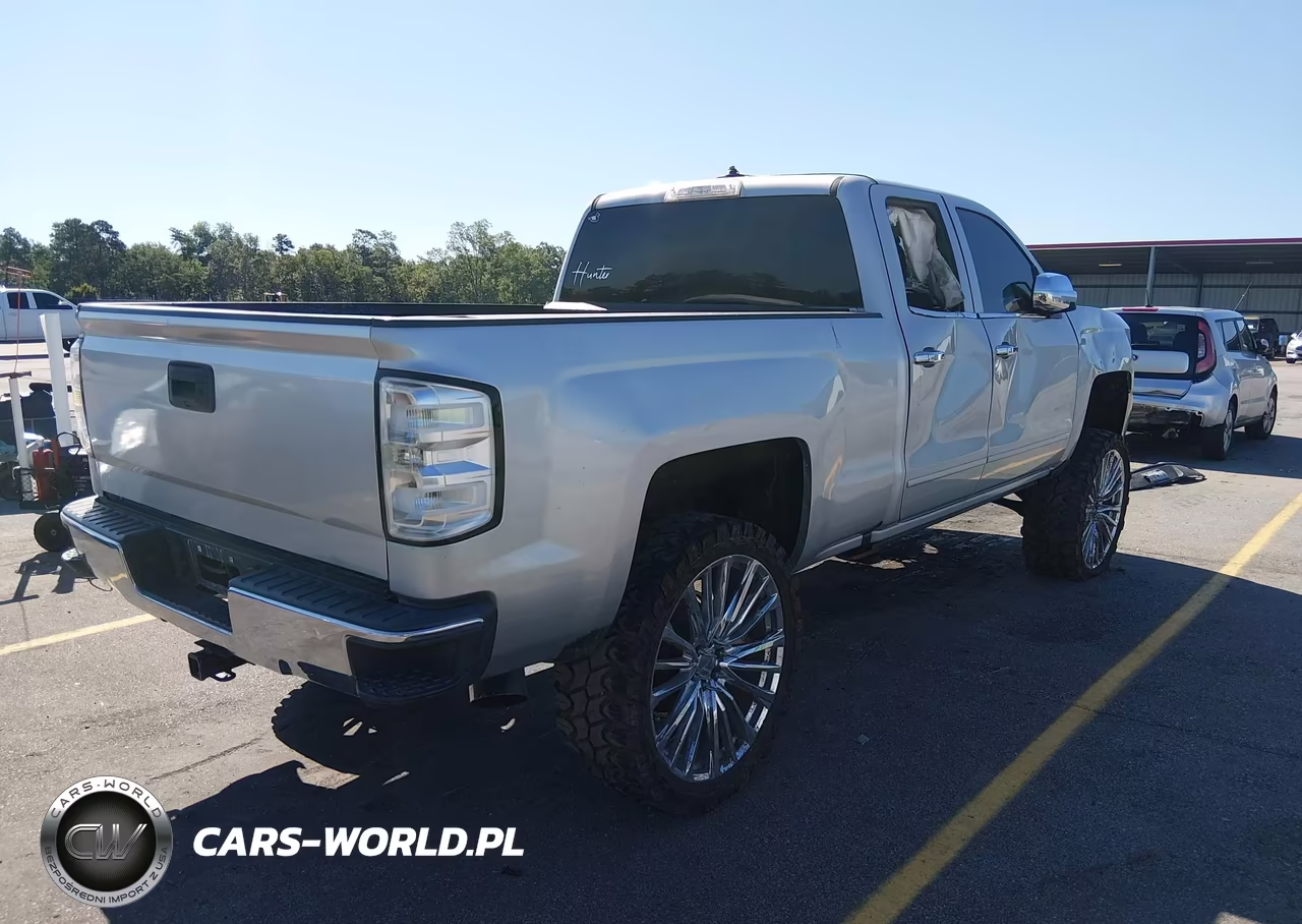 2018 Chevrolet Silverado 1500 1Lt VIN:1GCRCREC7JZ173887 - 4