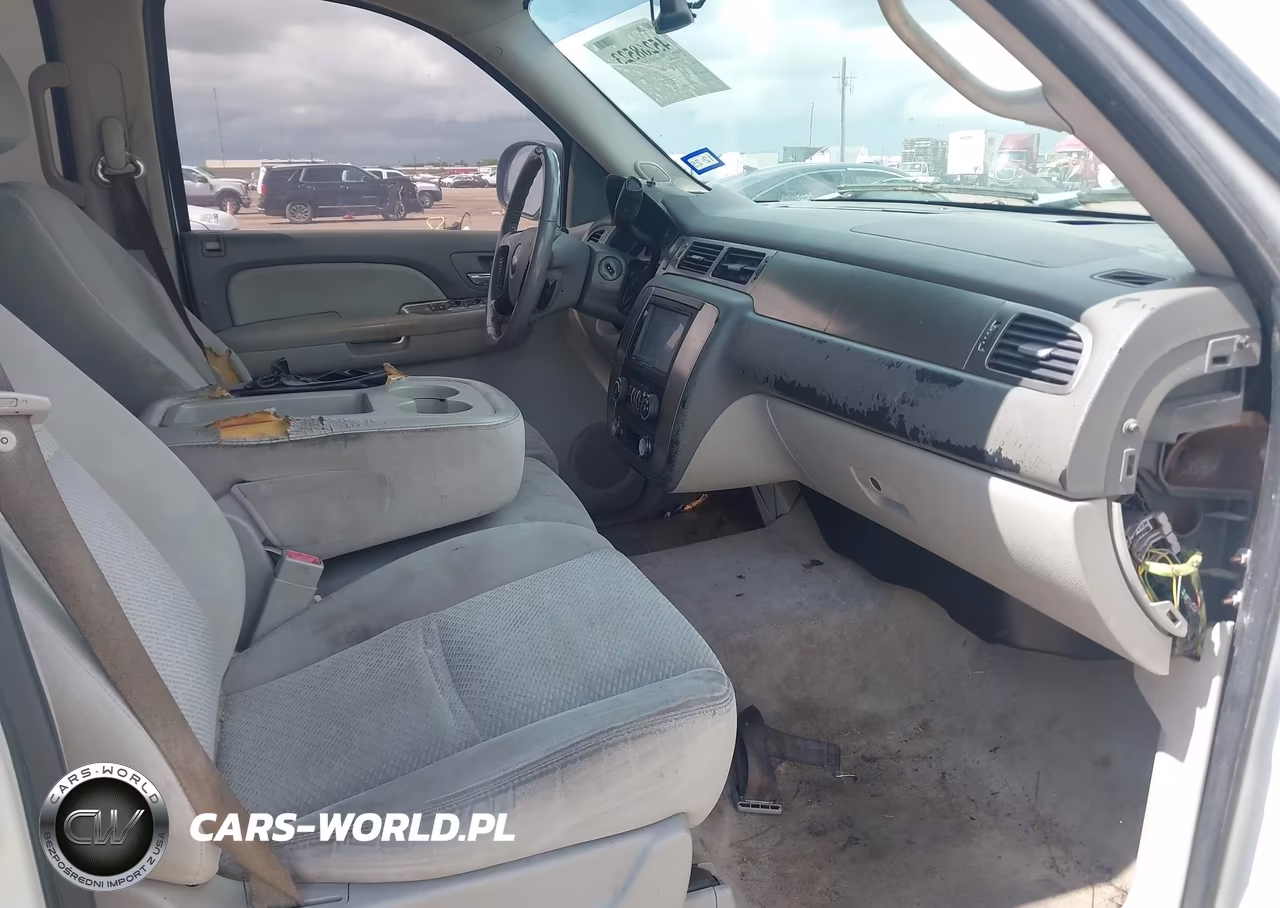 2007 Chevrolet Tahoe Ls VIN:1GNFC13C37R371969 - 5